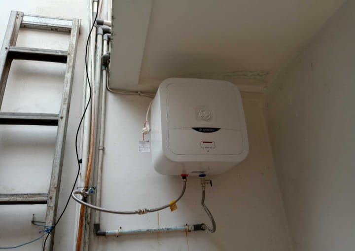 water heater solar system service